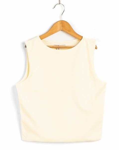T-shirt apparel sample for accessories and add-on orders
